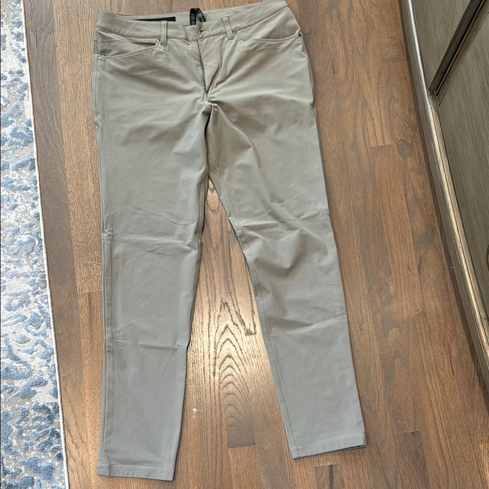 Men's Tan Pants